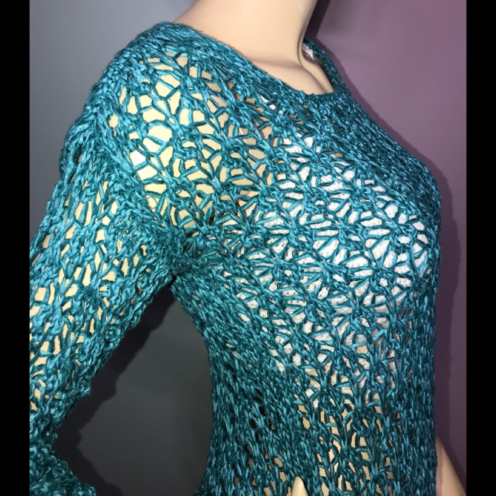 BERSHKA • Macramé Turquoise Sweater / (S/26) - Picture 6 of 8
